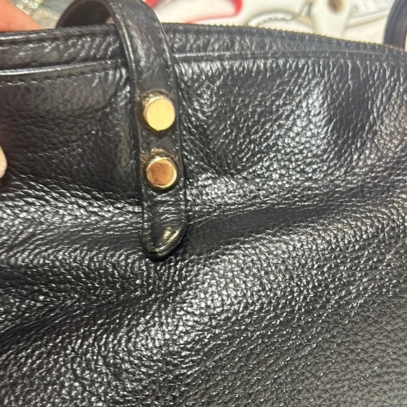 Spacious Black Leather Tote with Textured Finish - Picture 6 of 16